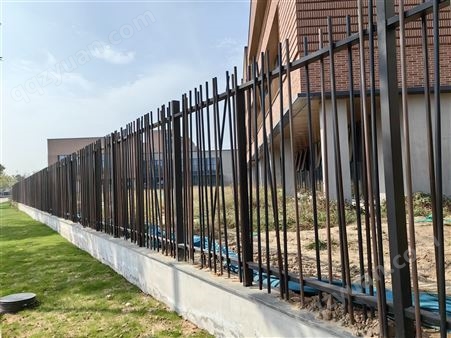 园区铁艺围栏 材质可用钢质铝合金不锈钢制作工艺可焊接铸造和组装